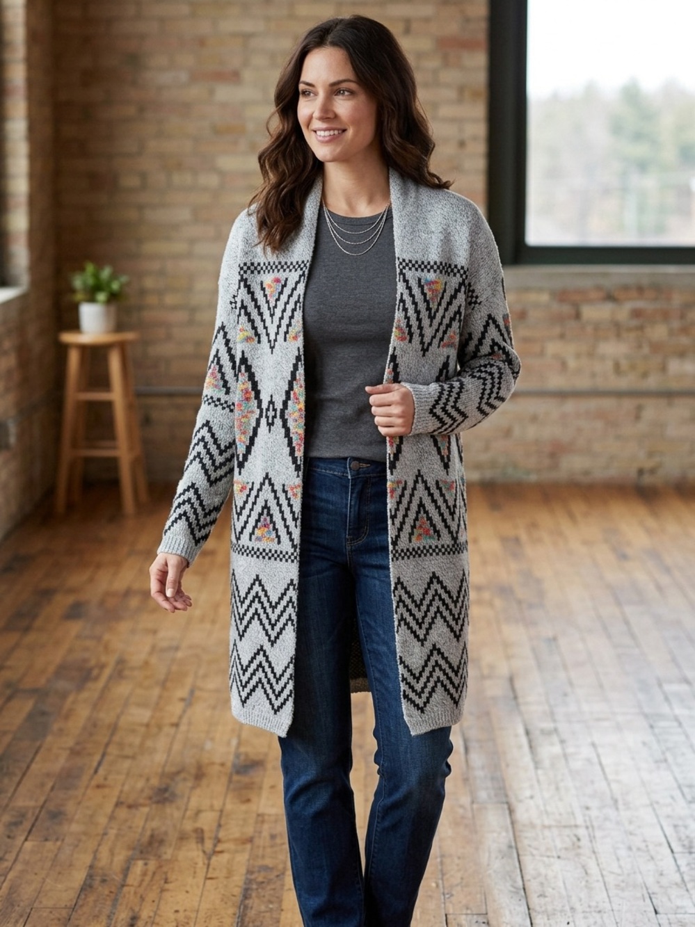 Dreamers Geometric Knit Cardigan in Gray & Black Size M/L